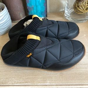 teva men's ember moc shoes